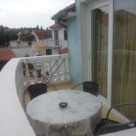 Apartments Villa Dalmatina Vodice Room photo