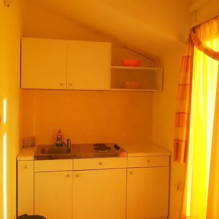 Apartments Villa Dalmatina Vodice Room photo