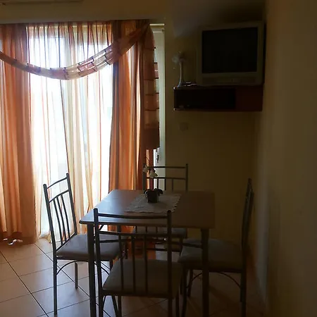Apartments Villa Dalmatina Vodice Room photo