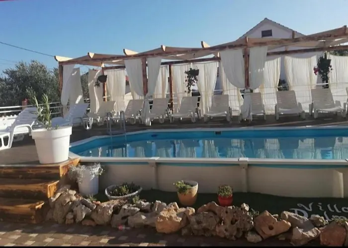 Apartments Villa Dalmatina