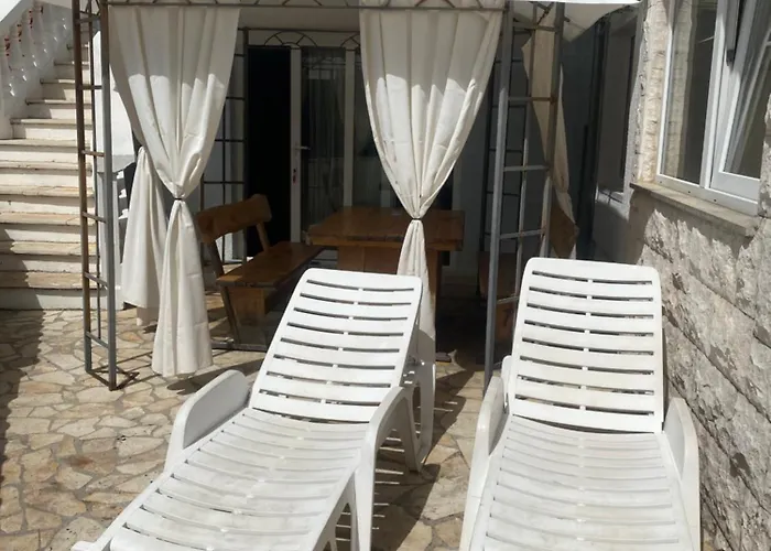 Apartments Villa Dalmatina