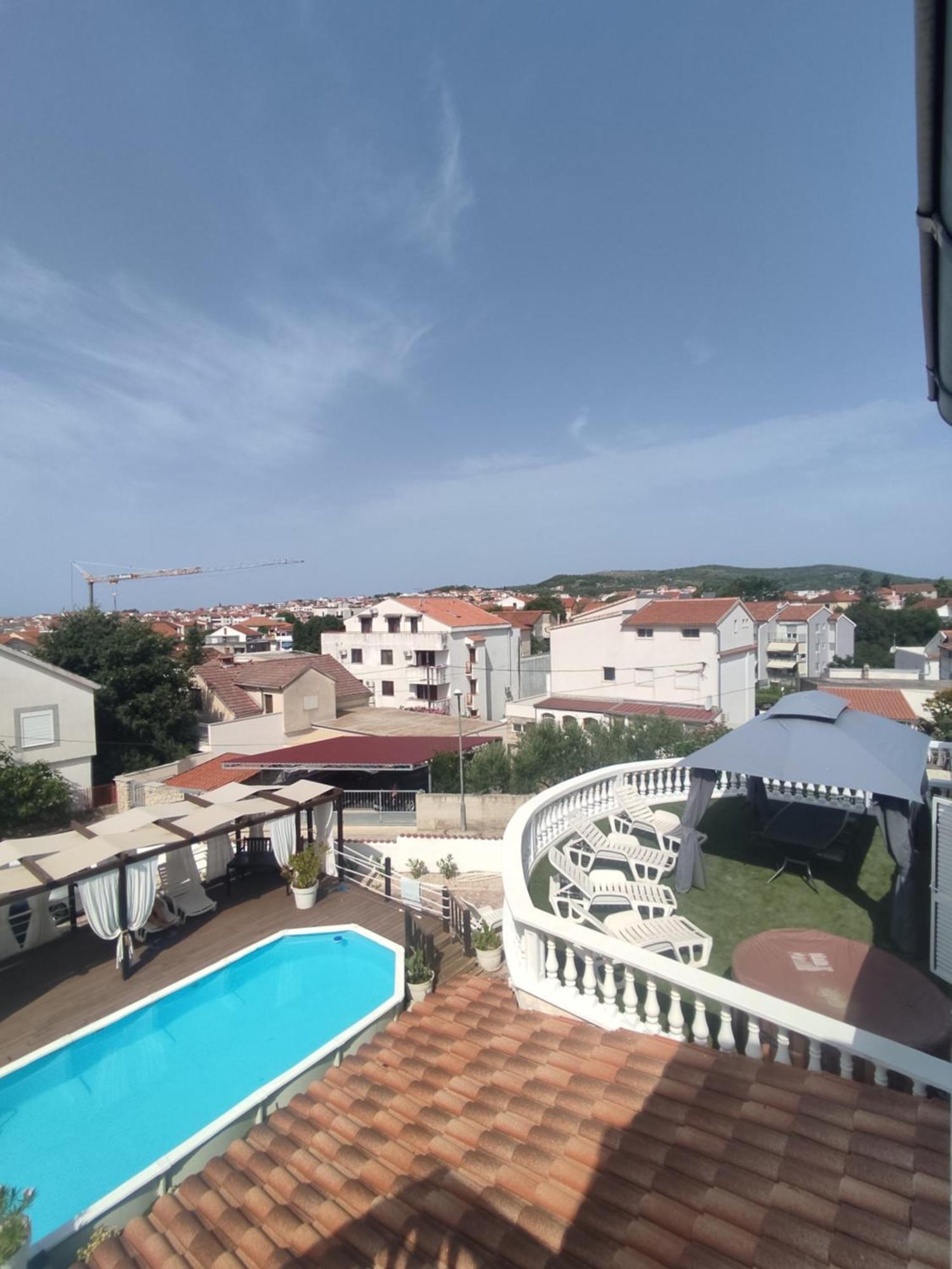 Apartment Dalmatina *