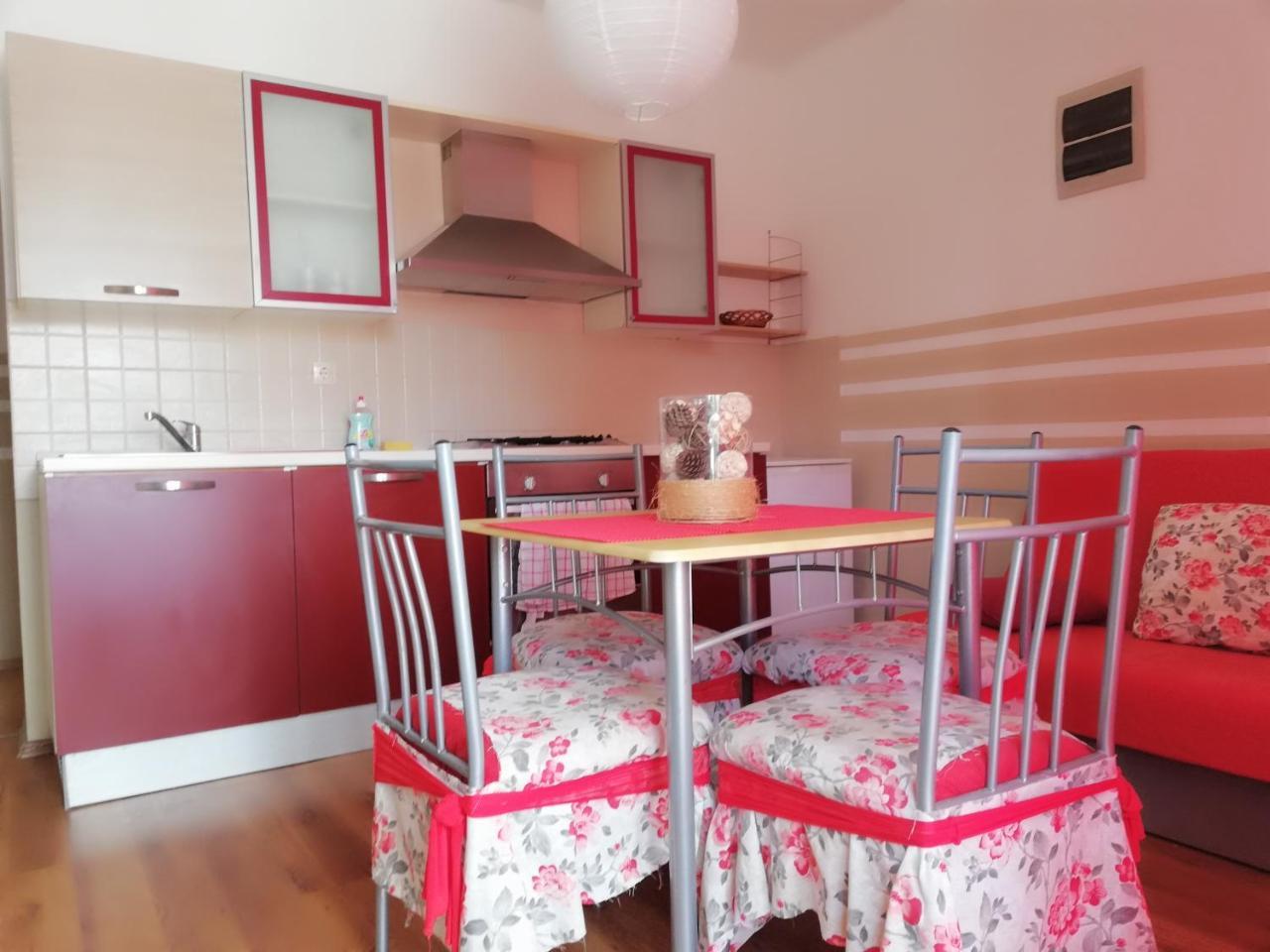 Dalmatina Apartment *